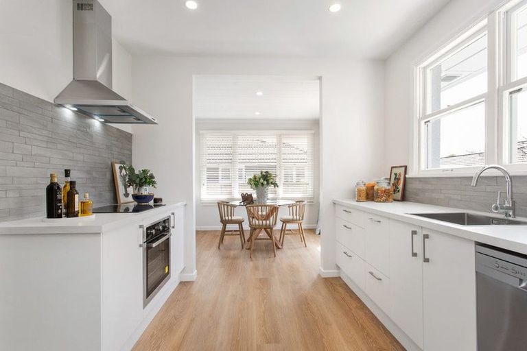 Photo of property in 70 Brookside Terrace, Bryndwr, Christchurch, 8053