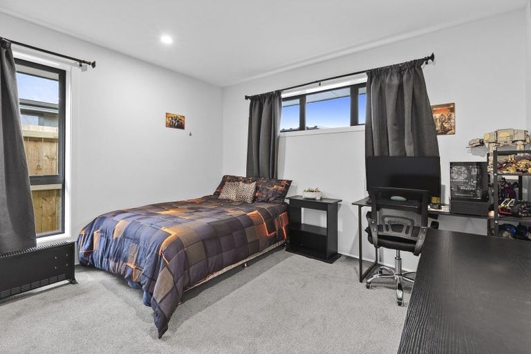 Photo of property in 12 Guthrie Street, Lake Hawea, 9382