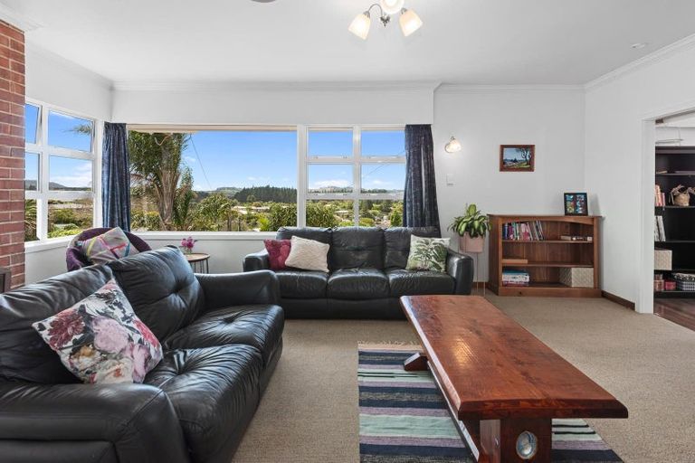 Photo of property in 9 Grand View Road, Te Kamo, Whangarei, 0112