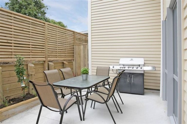 Photo of property in 44u2 Owen Street, Newtown, Wellington, 6021