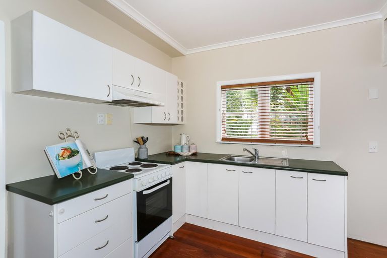 Photo of property in 96 George Street, Tuakau, 2121