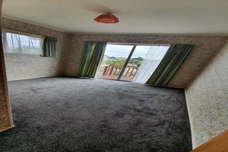 Photo of property in 36 Sunset Road, Unsworth Heights, Auckland, 0632