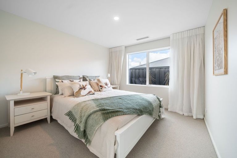 Photo of property in 46 Finstock Way, Rolleston, 7614