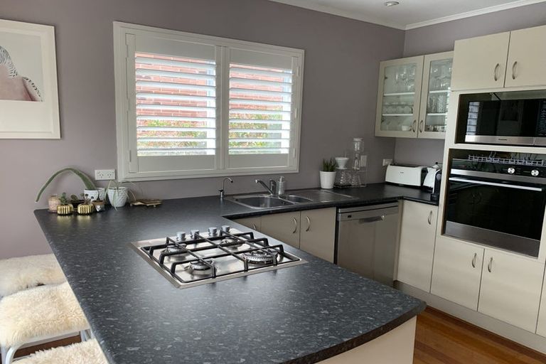 Photo of property in 58 Union Road, Howick, Auckland, 2014