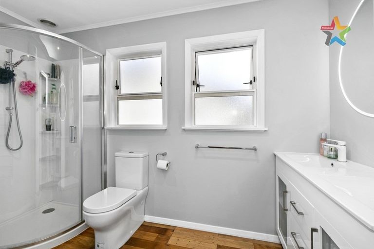 Photo of property in 69 Peel Place, Wainuiomata, Lower Hutt, 5014