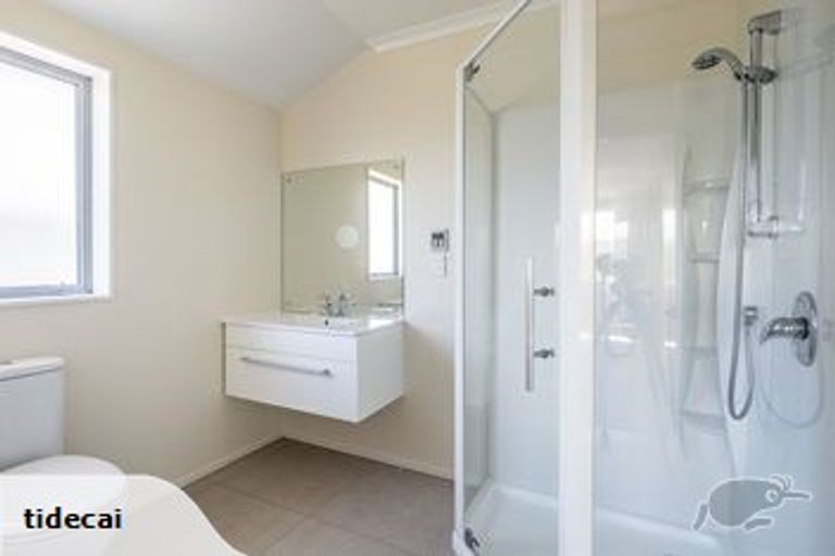 Photo of property in 223 Mark Avenue, Grenada Village, Wellington, 6037