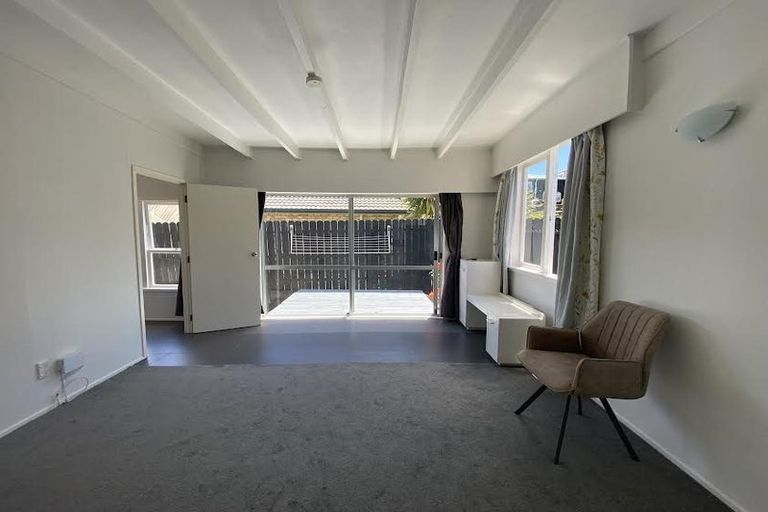 Photo of property in 9 Bond Crescent, Forrest Hill, Auckland, 0620