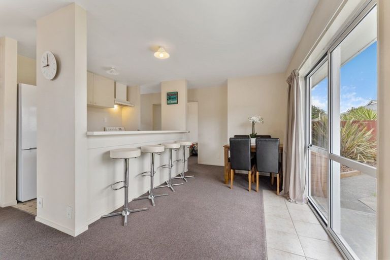 Photo of property in 2/676 Gloucester Street, Linwood, Christchurch, 8062