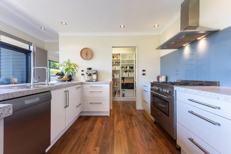 Photo of property in 4 Pateke Way, Paraparaumu Beach, Paraparaumu, 5032