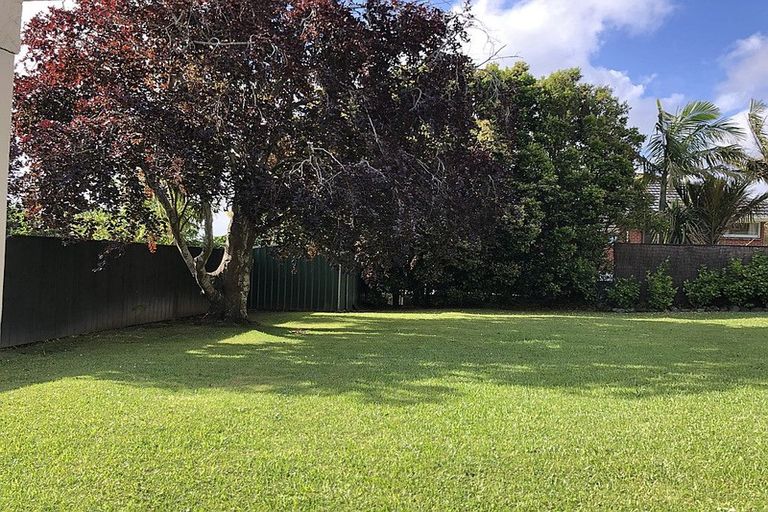 Photo of property in 145 Golf Road, Titirangi, Auckland, 0600