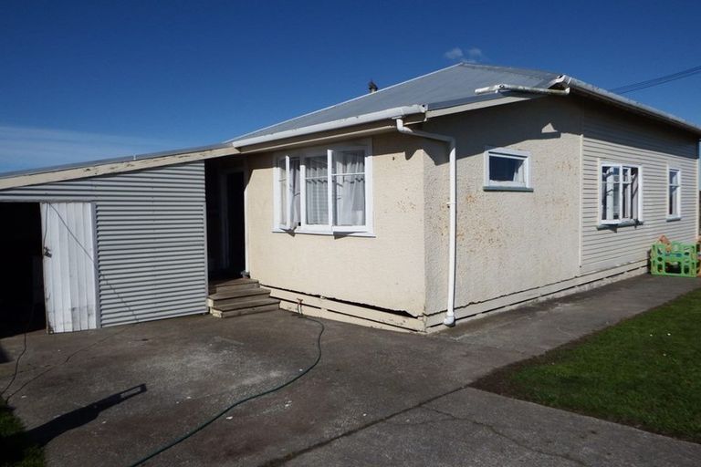 Photo of property in 1 Princess Street, Marton, 4710