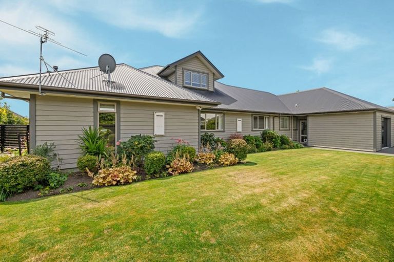 Photo of property in 19 Glen Oaks Drive, Northwood, Christchurch, 8051