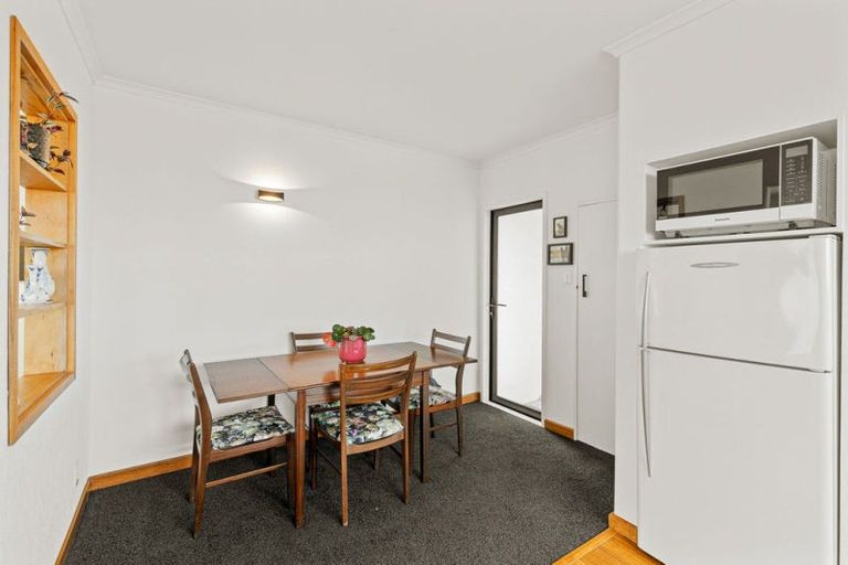 Photo of property in 7 Tower Crescent, Durie Hill, Whanganui, 4500