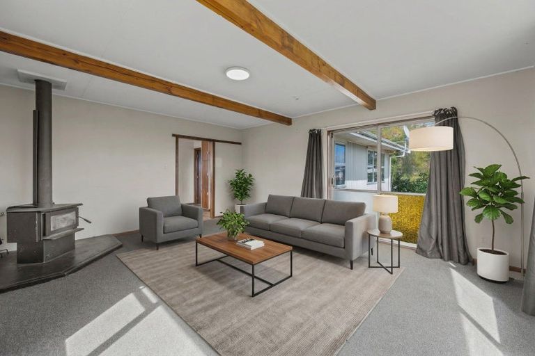 Photo of property in 4 Cabot Place, Flaxmere, Hastings, 4120