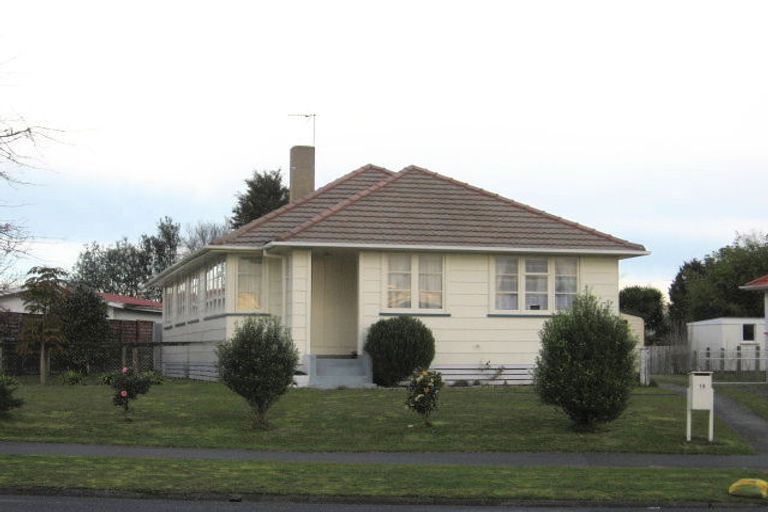 Photo of property in 18 Holland Road, Fairfield, Hamilton, 3214