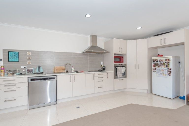 Photo of property in 22u4 Maitland Street, Frankton, Hamilton, 3204