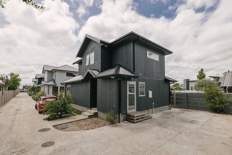 Photo of property in 962b Tremaine Avenue, Roslyn, Palmerston North, 4414