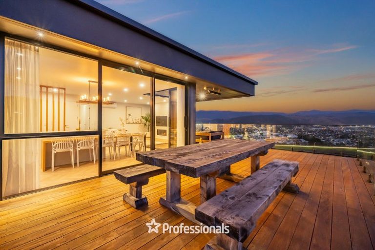 Photo of property in 37 Percy Kinsman Crescent, Riverstone Terraces, Upper Hutt, 5018