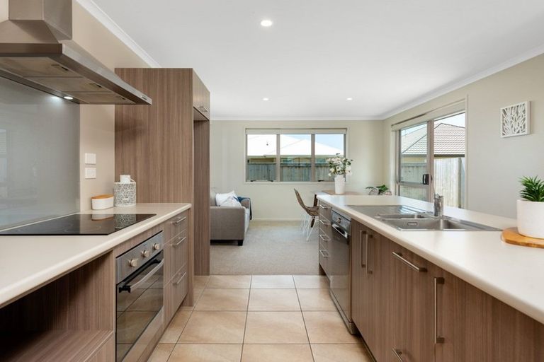 Photo of property in 12 Oka Street, Papamoa Beach, Papamoa, 3118