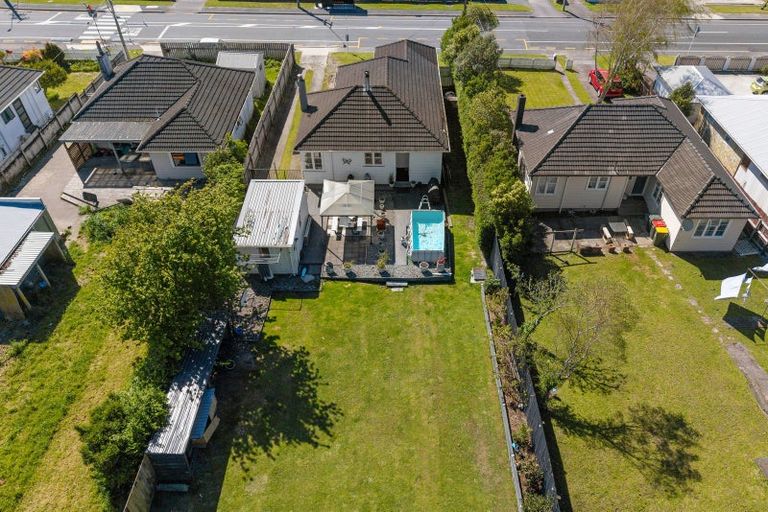 Photo of property in 203 Wellington Road, Wainuiomata, Lower Hutt, 5014