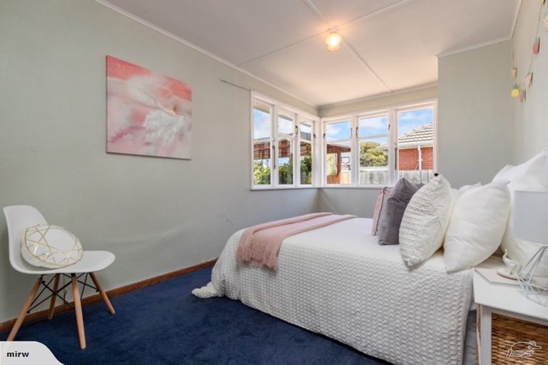 Photo of property in 15 Ngata Grove, Trentham, Upper Hutt, 5018