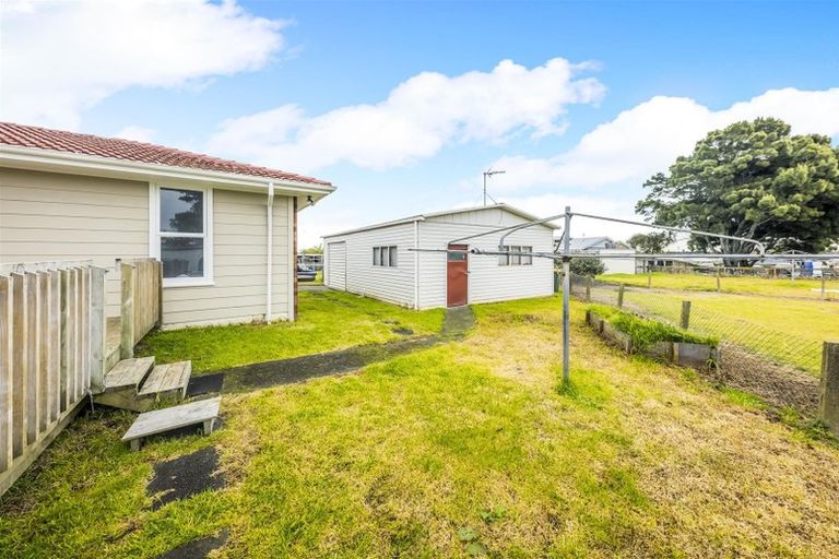 Photo of property in 62 Calthorp Close, Favona, Auckland, 2024