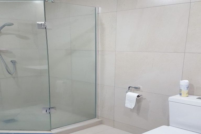 Photo of property in 143a Henderson Valley Road, Henderson, Auckland, 0612