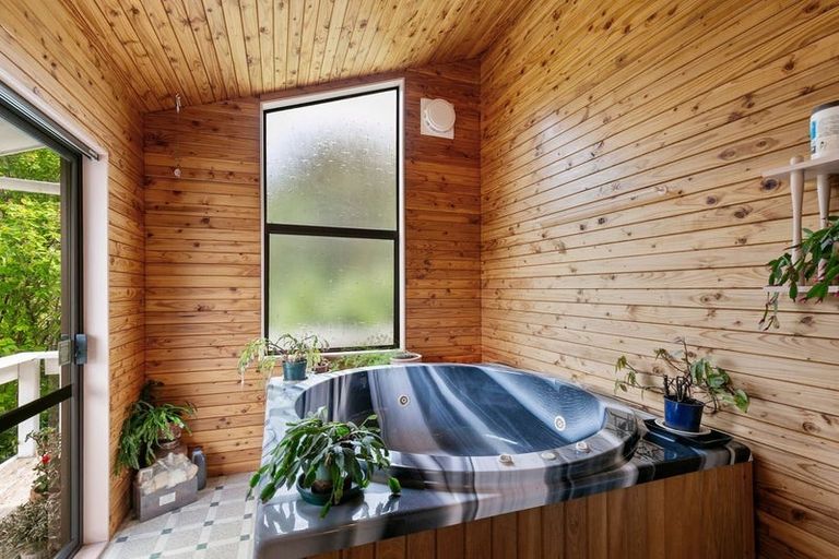 Photo of property in 22 Kaponga Street, Wainuiomata, Lower Hutt, 5014