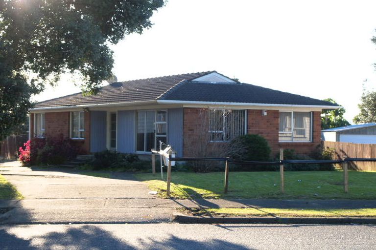 Photo of property in 26 Mckinstry Avenue, Mangere East, Auckland, 2024