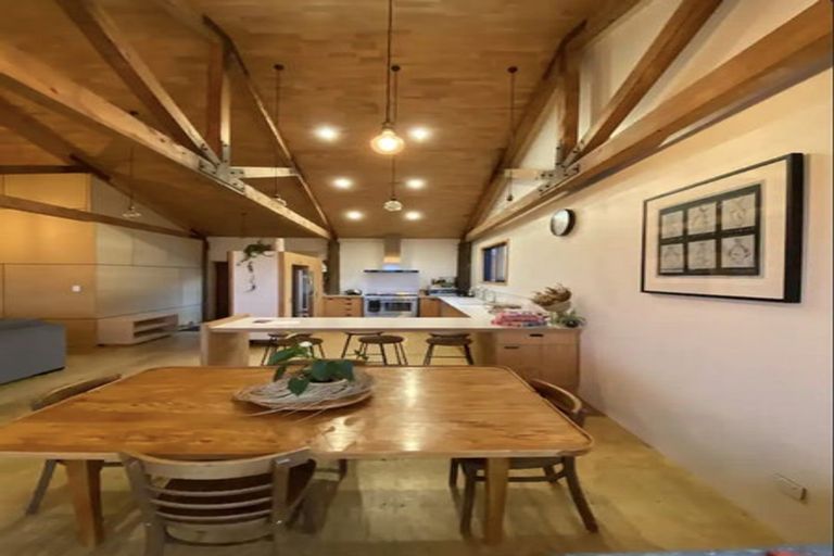 Photo of property in 28 Centrebush Lane, Raglan, 3295