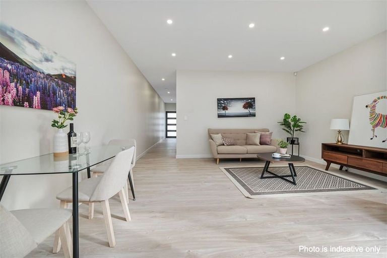 Photo of property in 5 Horokaka Street, Massey, Auckland, 0614