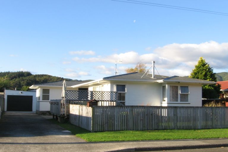 Photo of property in 46 Karamu Crescent, Wainuiomata, Lower Hutt, 5014