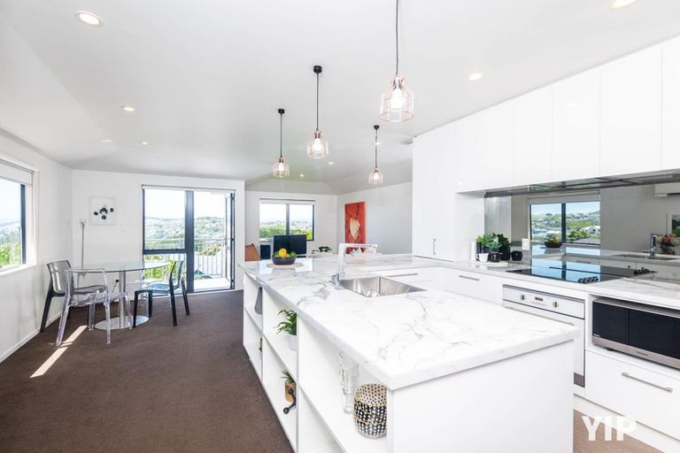 Photo of property in 14f1 Bandipur Terrace, Broadmeadows, Wellington, 6035