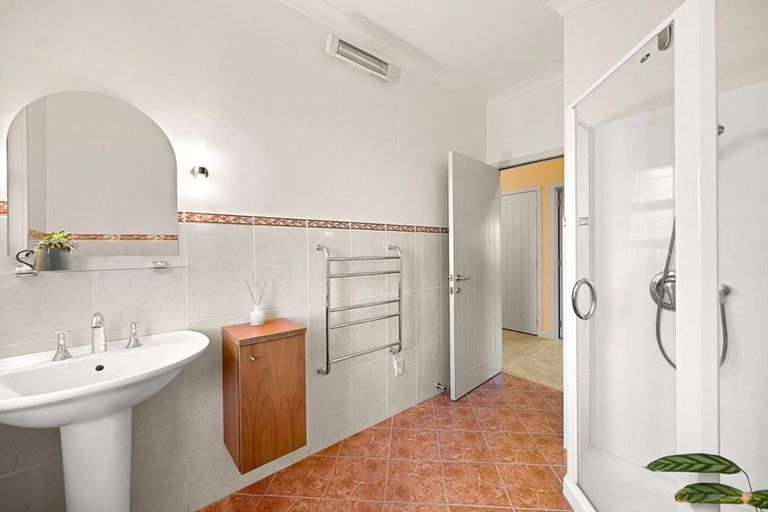 Photo of property in 21 Stonebridge Road, Temple View, Hamilton, 3289