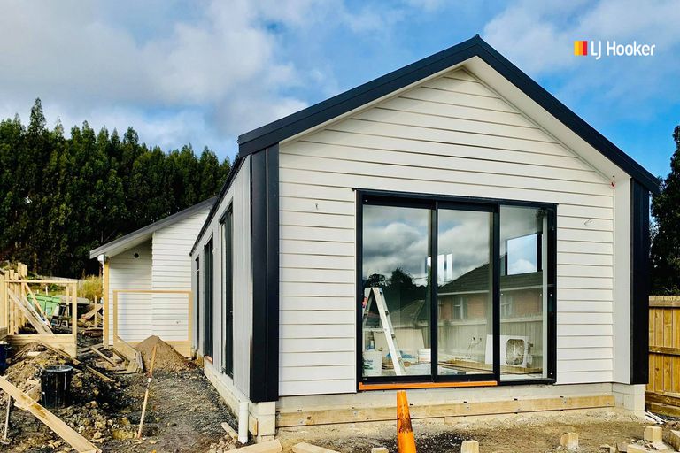 Photo of property in 25 Burgess Street, Te Aroha, 3320