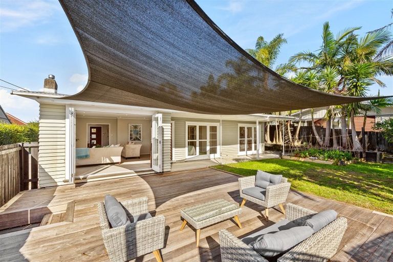 Photo of property in 36a/1 Tomo Street, New Lynn, Auckland, 0600