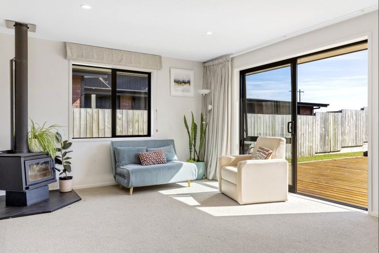 Photo of property in 13 Wai Terrace, Wharewaka, Taupo, 3330