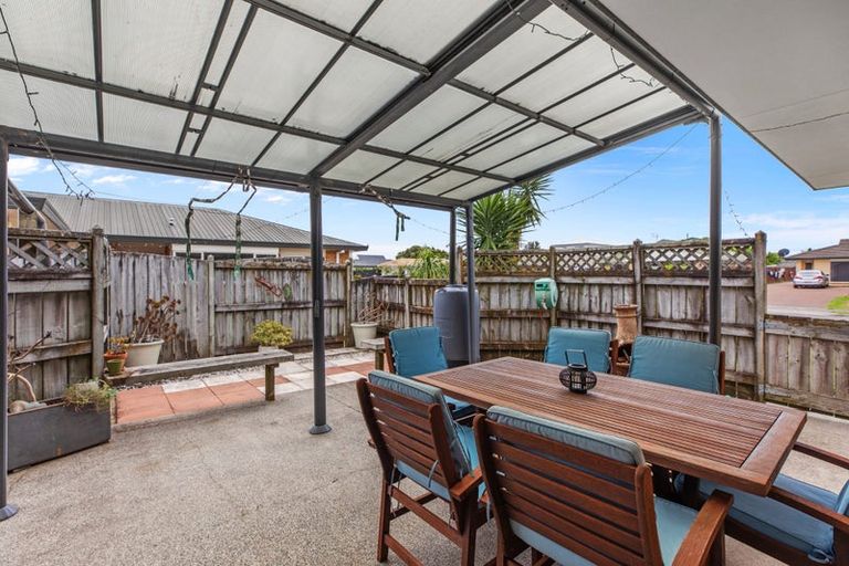 Photo of property in 30 Blake Boulevard, Papamoa Beach, Papamoa, 3118
