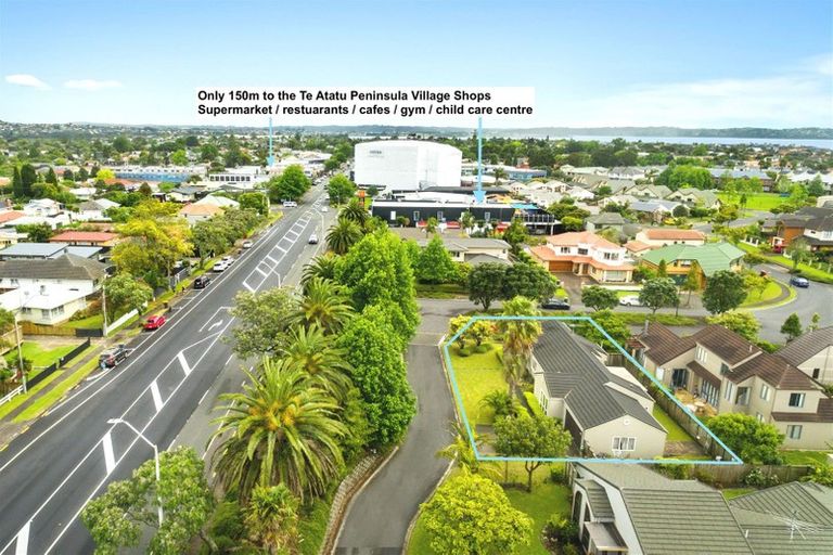 Photo of property in 15 Huntaway Lane, Te Atatu Peninsula, Auckland, 0610