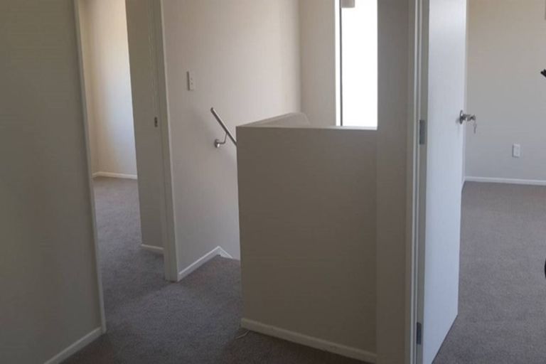 Photo of property in 54b Cambridge Terrace, Papatoetoe, Auckland, 2025