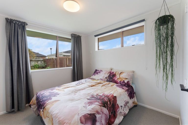 Photo of property in 41b Andrew Street, Waikanae, 5036