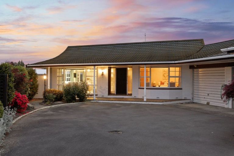 Photo of property in 48 Main North Road, Papanui, Christchurch, 8052