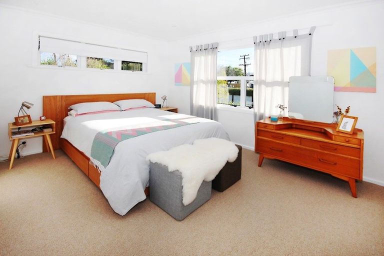 Photo of property in 67 Kuratawhiti Street, Greytown, 5712
