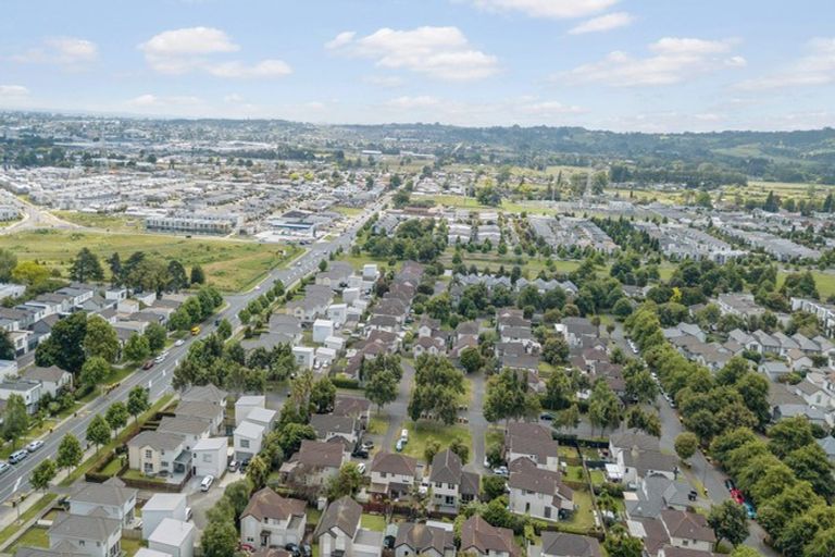 Photo of property in 13 Marengo Parkway, Takanini, 2112