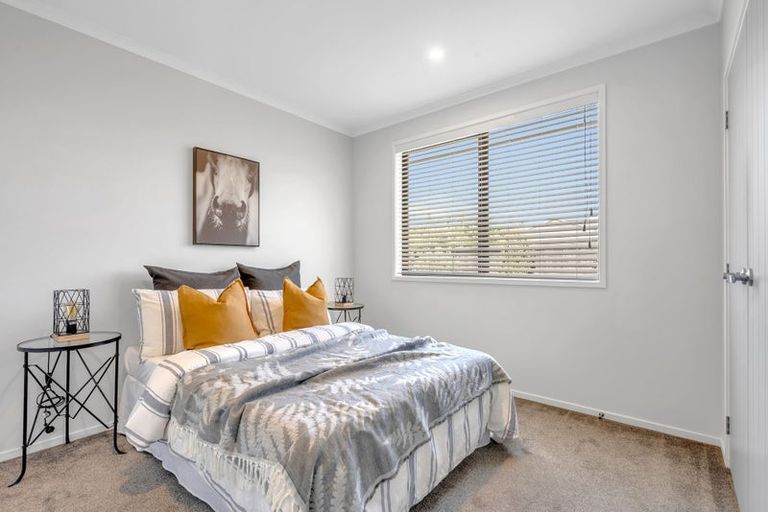 Photo of property in 6 Tavarnya Way, Patumahoe, Pukekohe, 2679
