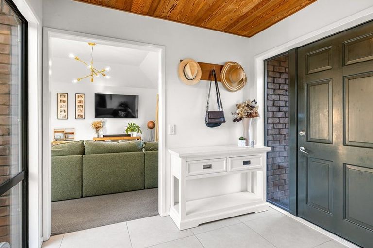 Photo of property in 2 Royal Elm Lane, Bryndwr, Christchurch, 8053