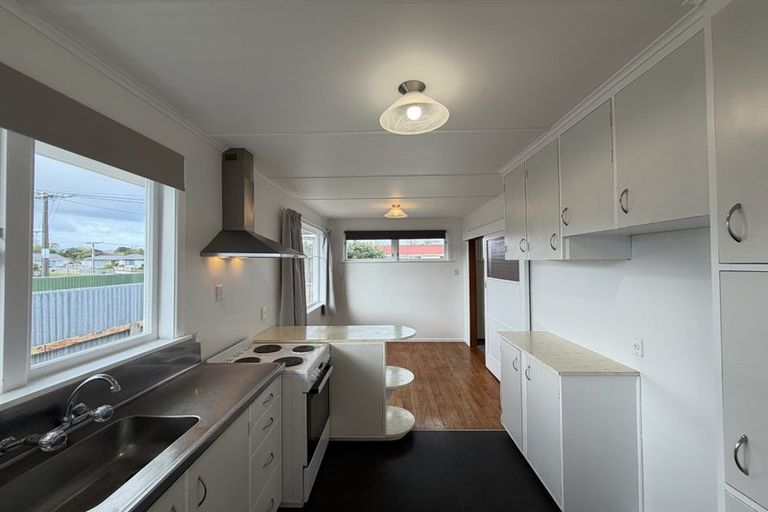 Photo of property in 33 Kettle Avenue, Awapuni, Palmerston North, 4412