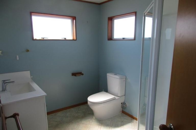 Photo of property in 25 Molyneux Close, Whitby, Porirua, 5024