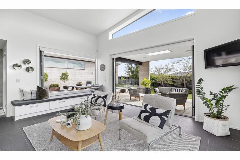 Photo of property in 13 Semaphore Lane, Whitby, Porirua, 5024