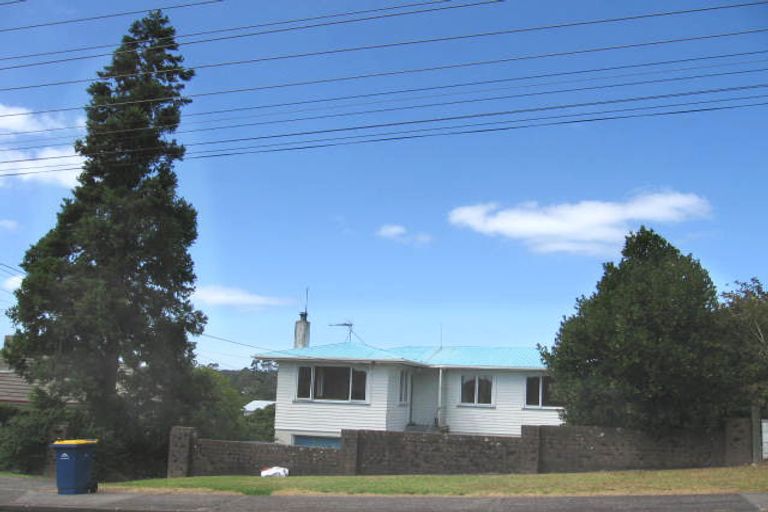 Photo of property in 79b Verbena Road, Birkdale, Auckland, 0626